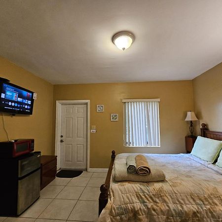 Royal Poinciana Stay Miami Springs Екстер'єр фото